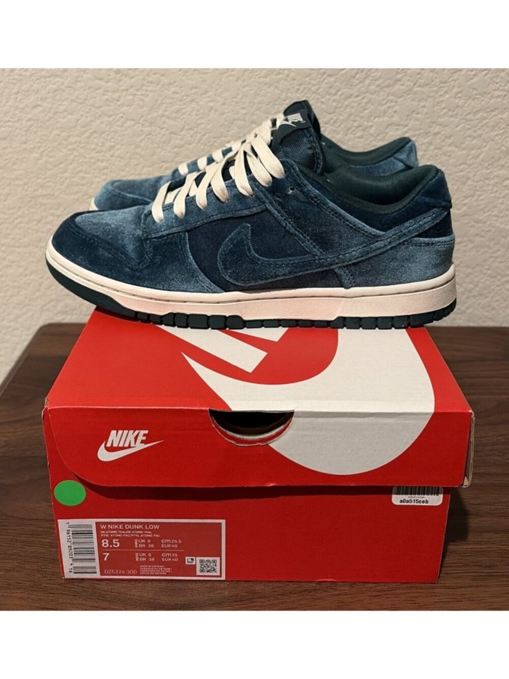 Nike 2022 Women’s Dunk Low ‘Atomic Teal’ DZ5224 300 Size 8.5 Velvet